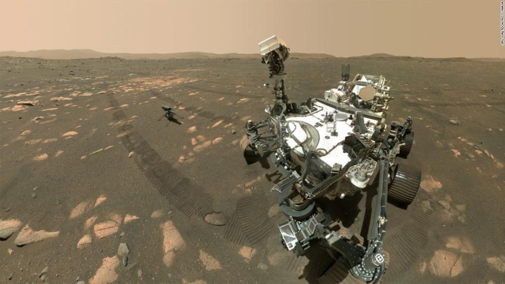Een jaar na de landing op Mars heeft de volhardende rover zijn zinnen gezet op een intrigerend nieuw doelwit.