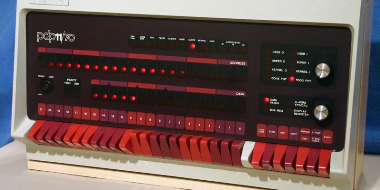 Een korte rondleiding door de PDP-11, de meest invloedrijke microcomputer aller tijden