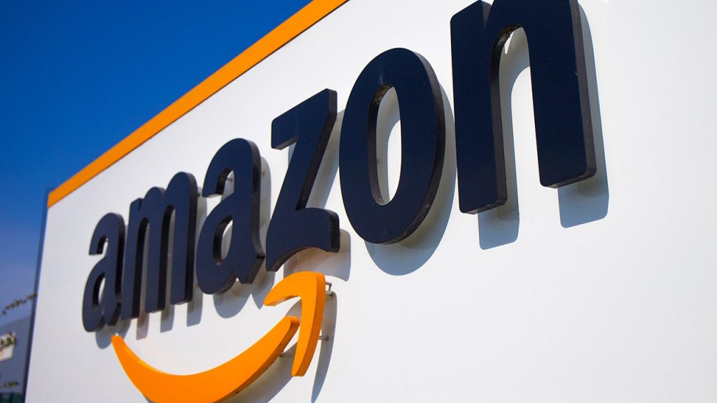 De Arbeidsraad wil Amazon dwingen de ontslagen arbeider terug te sturen