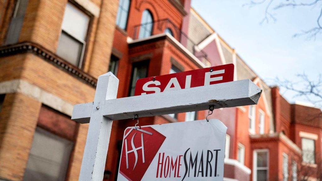 Woningverkopen in februari veel sterker gedaald dan verwacht, met hogere hypotheekrente