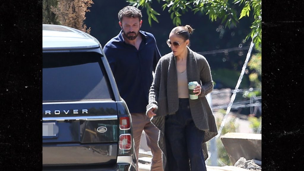 Ben Affleck en Jennifer Lopez blijven het huis achtervolgen tijdens de paasvakantie