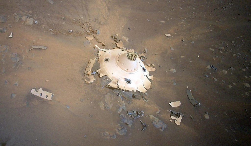 NASA's innovatieve helikopter ontdekt puin van ruimtevaartuigen op Mars - Perseverance Cone Back Cover