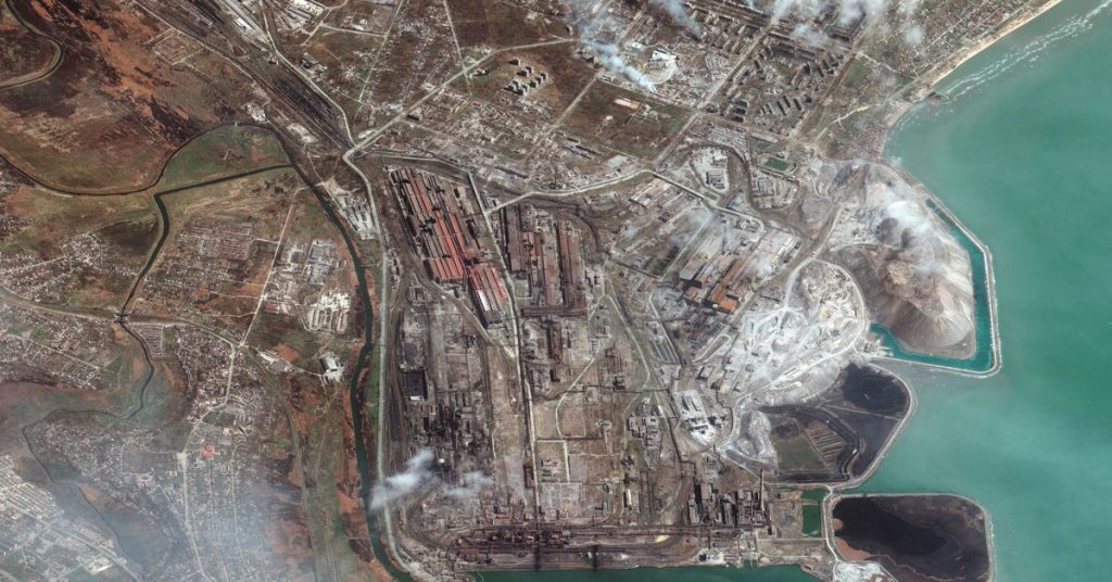 "Kasteel in een stad": Oekraïners klampen zich vast aan een staalfabriek in Mariupol
