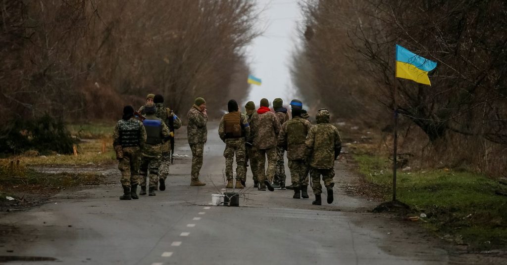 Oekraïners vinden dode burgers in steden die zijn ontworsteld aan Russische troepen