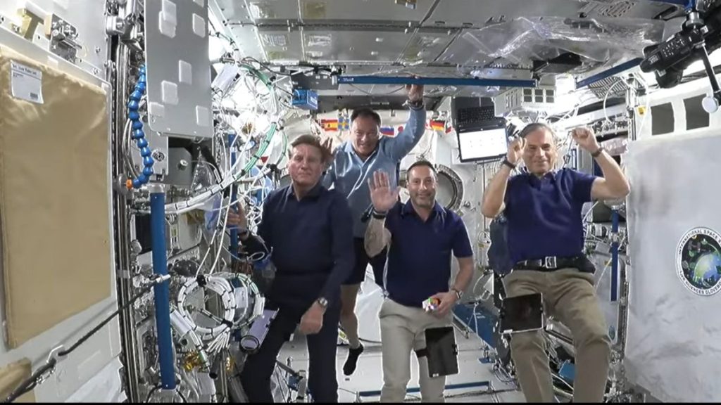 SpaceX en NASA hebben het decoderen van speciale Ax-1-astronauten op het internationale ruimtestation ISS uitgesteld