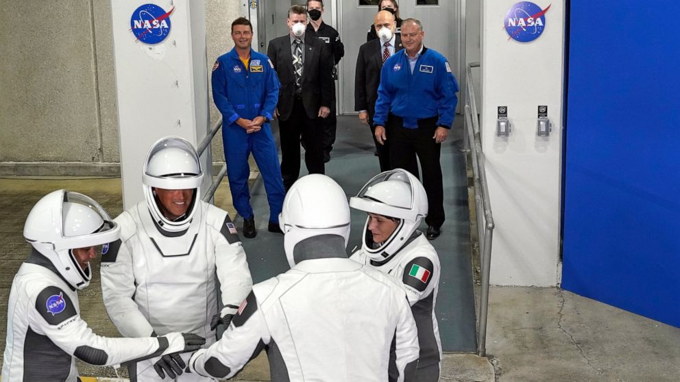 SpaceX lanceerde 4 NASA-astronauten na een privévlucht