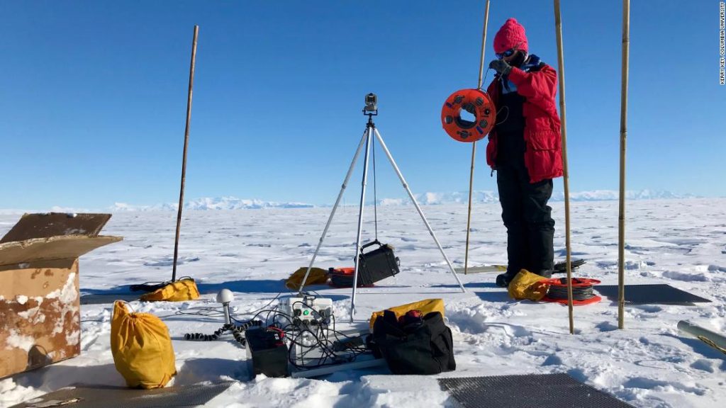 Er is een enorme hoeveelheid water ontdekt verborgen onder Antarctica