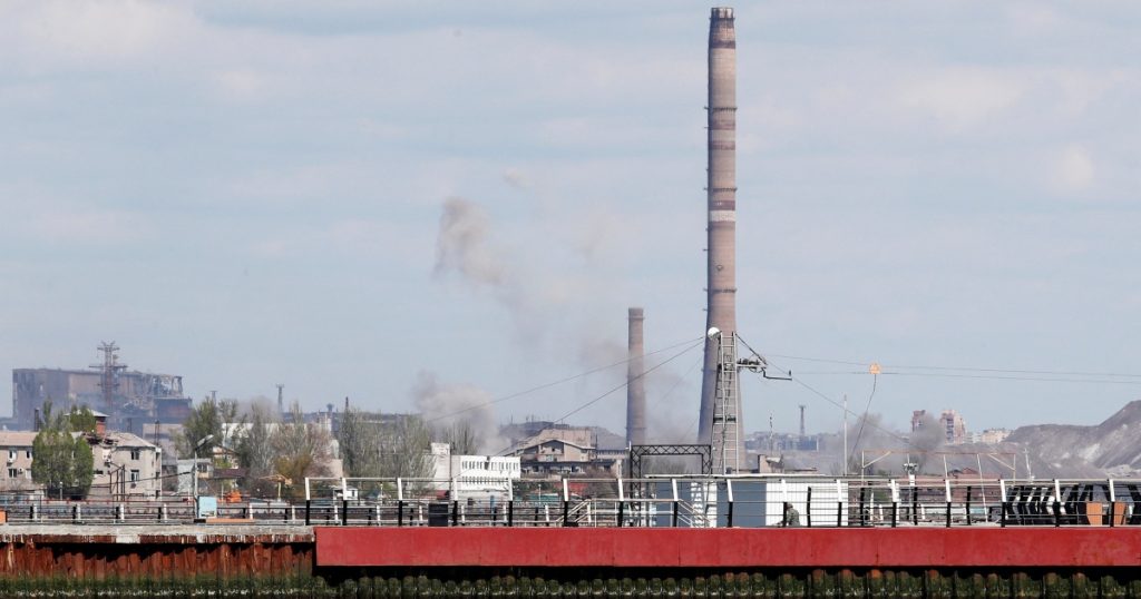 Russisch-Oekraïense oorlog: burgers evacueren de fabriek in Mariupol Azovstal |  oorlogsnieuws tussen rusland en oekraïne