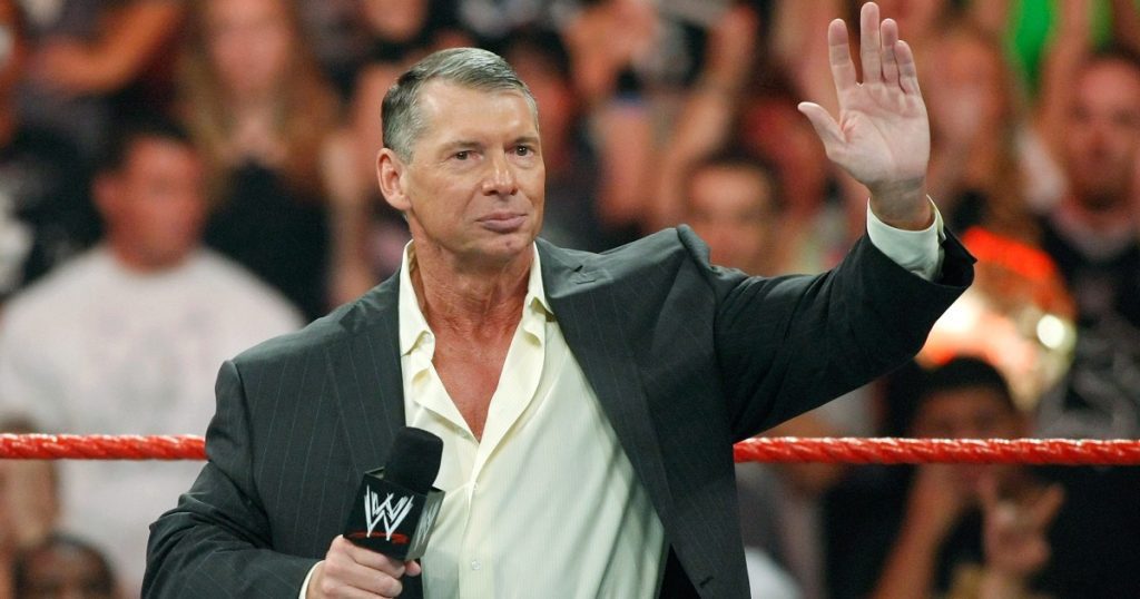 WWE's Vince McMahon treedt terug uit leidinggevende positie tijdens onderzoek naar wangedrag