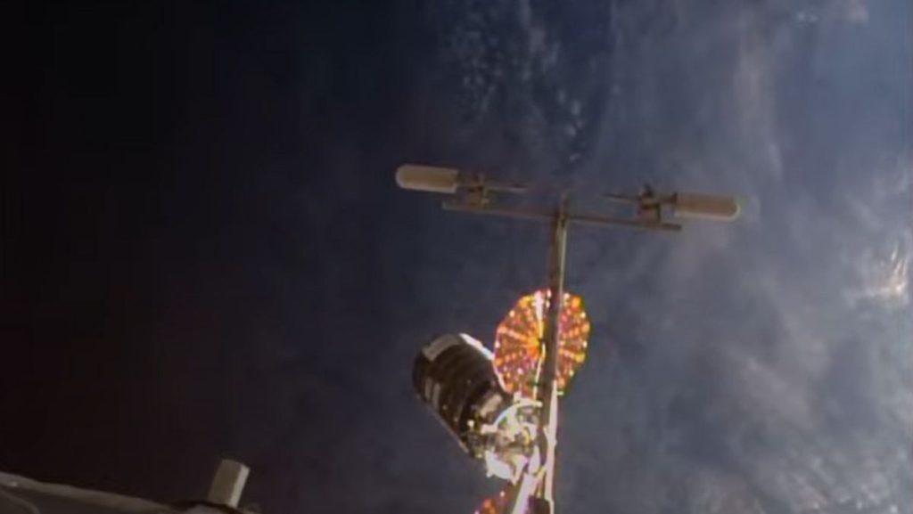 Cygnus vrachtschip vertrekt ruimtestation naar een vurige dood