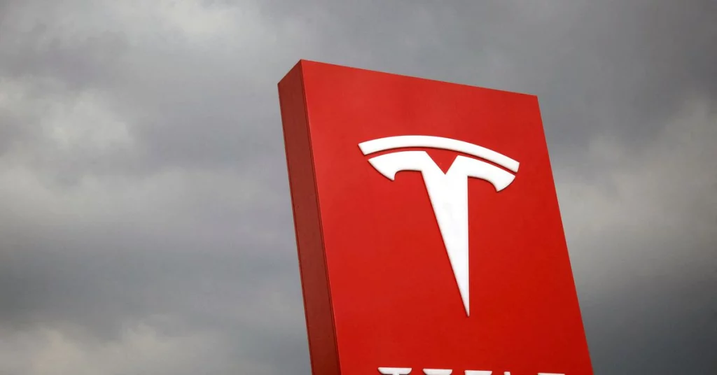 Tesla vraagt ​​goedkeuring van investeerders voor een 3-voor-1 aandelensplitsing