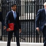 Zware klap voor Boris Johnson met het aftreden van prominente Britse ministers, Rishi Sunak en Sajid Javid