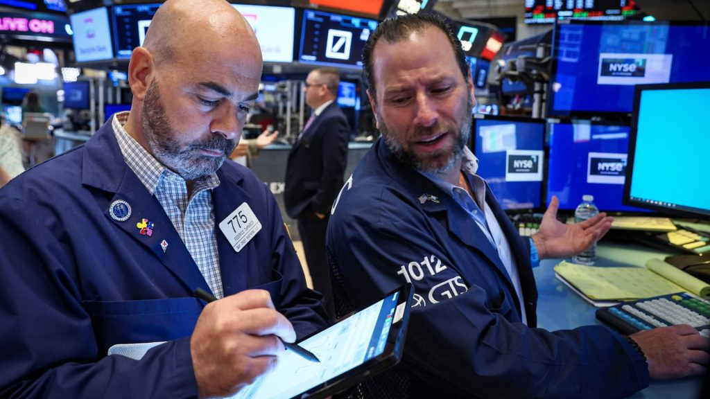 Aandelenfutures stijgen terwijl Wall Street wacht op meer bankwinsten