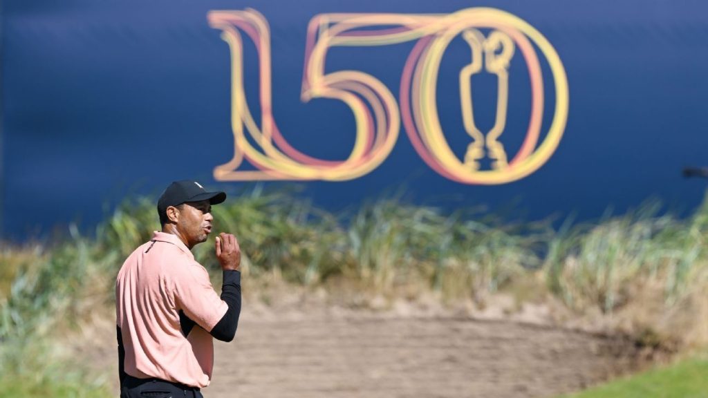 Tiger Woods speelt zijn eerste 18-holes oefenronde voor het grote toernooi van dit jaar