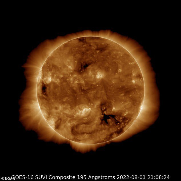 NASA's Solar Dynamics Observatory heeft dit beeld van onze zon vastgelegd op 8 januari 2022