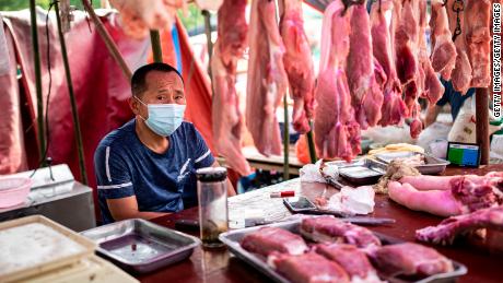 Nieuwe studies zijn het erover eens dat de dieren die op de Wuhan-markt worden verkocht, hoogstwaarschijnlijk de oorzaak zijn van het ontstaan ​​van de Covid-19-pandemie