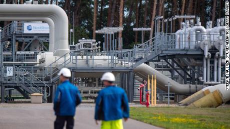 Rusland snijdt meer gasleveringen aan Europa af terwijl de inflatie naar een nieuw record stijgt