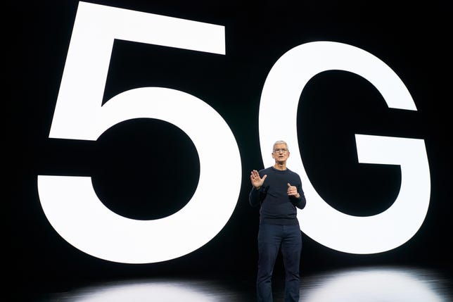 Tim Cook kondigt Apple's eerste 5G iPhone aan