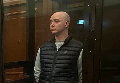 Journalist Ivan Safronov werd veroordeeld tot 22 jaar gevangenisstraf wegens hoogverraad