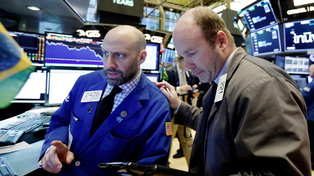 Live beursnieuws: Dow, S&P, Nasdaq dalen maar na wekelijkse winsten, OPEC-oliedaling gaat door