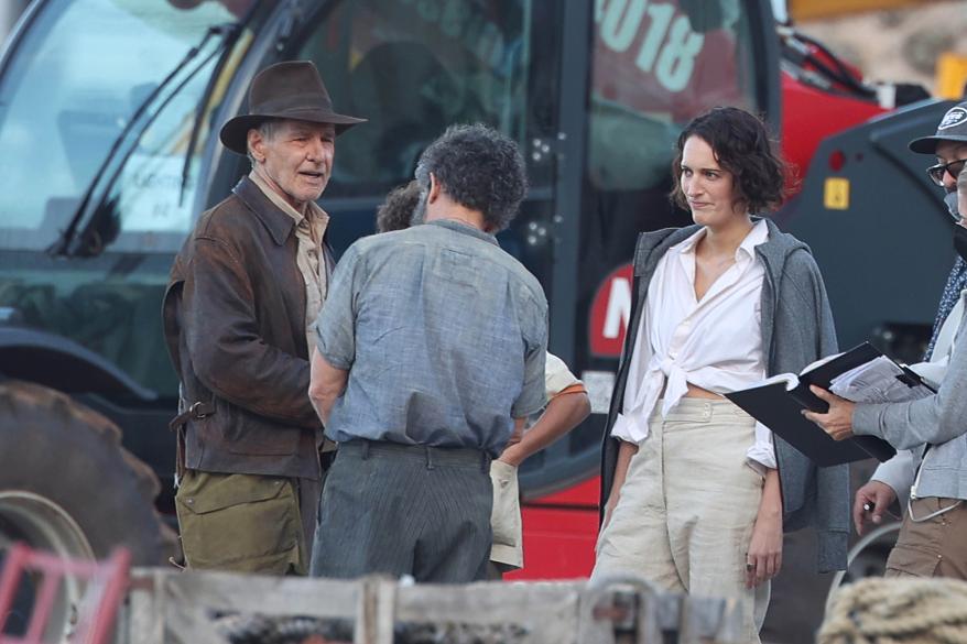 Harrison Ford, Antonio Banderas en Phoebe Waller-Bridge waren op de set te zien "Indiana Jones5" Op Sicilië op 18 oktober 2021