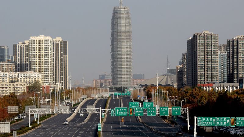 Het Chinese Zhengzhou, de thuisbasis van 's werelds grootste iPhone-fabriek, beëindigt de Covid-lockdown